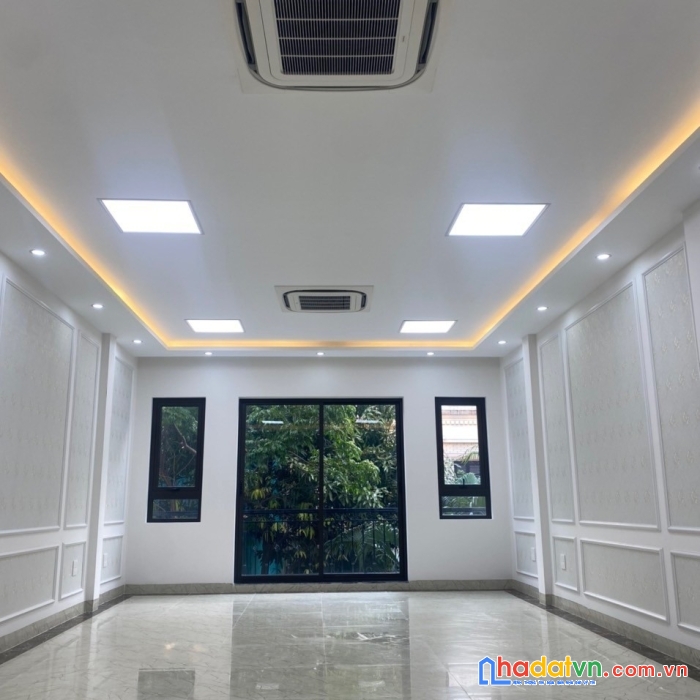 Tòa cao ốc phố trung yên, 8 tầng, thang máy, mặt tiền 6m, 32 tỷ 5
