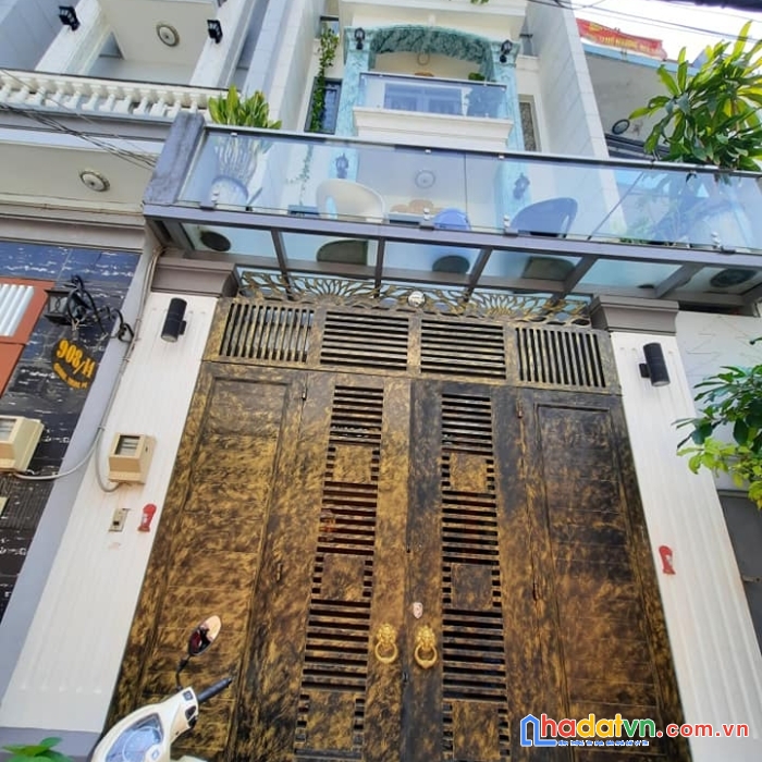 Nhà mới đẹp, hẻm xe hơi 6m, 4 tầng, 64m2, tặng nội thất đẹp, giá nhỉnh 6 tỷ