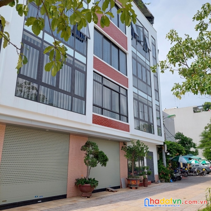Việt hưng long biên - 6 tầng mặt phố ở và kinh doanh - dt 82 m2 , mt 6 m. giá 14 tỷ