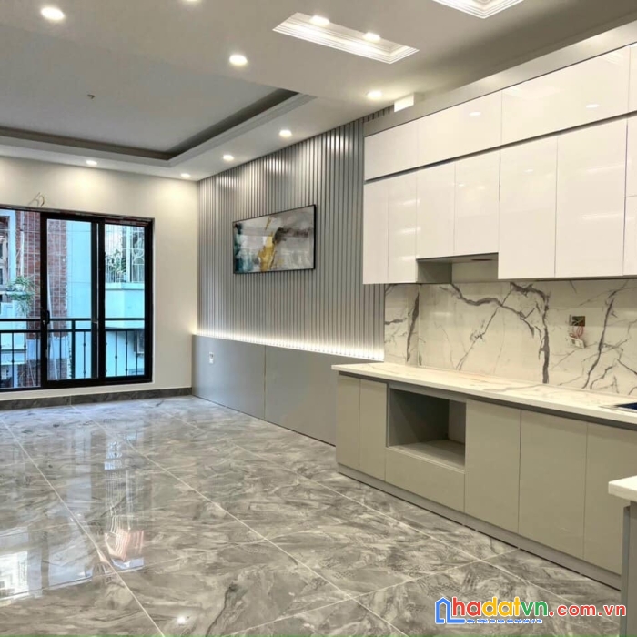 Chủ bán nhà ngõ 470 trương định: 45m2*5 tầng*4 ngủ, mt 4.5m, sát chợ, 50m ra phố