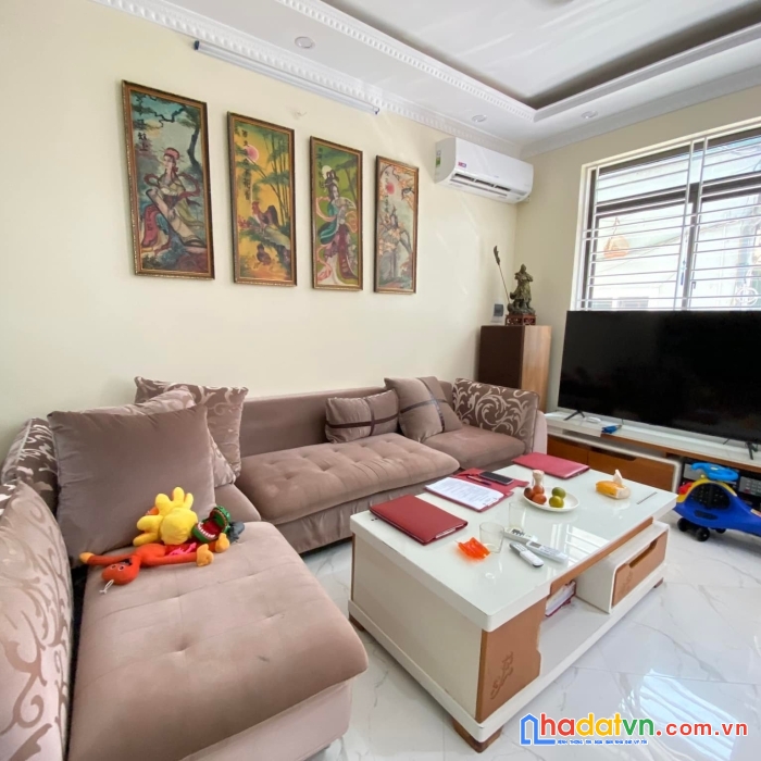 Bán nhà nguyễn chính- hoàng mai- 5 tầng tặng full nội thất- ô tô đỗ-đường thông các ngả- 45m- lh