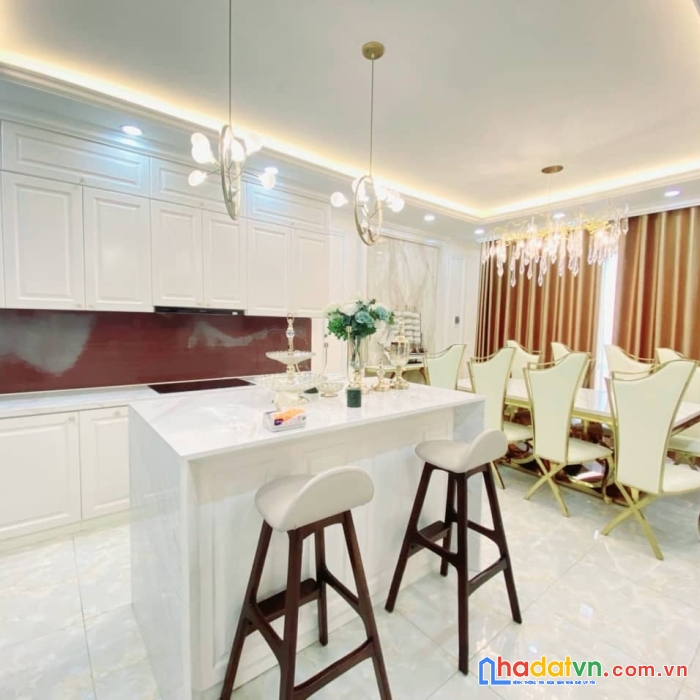 Bán đất, lô góc, dt85m2, mt5.5m, 15m ra mặt phố. 5 tỷ. 0338080356