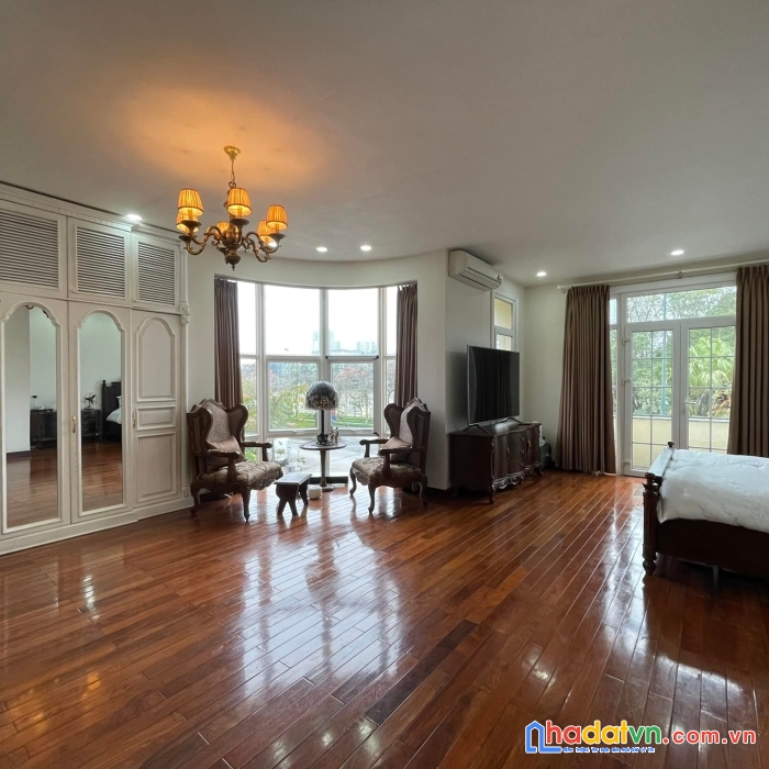 Có 1 0 2 bán nhà phố lê lợi hà đông ngay cổng chợ kinh doanh nhộn nhịp 5 tầng 32 tỷ