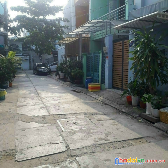 Qúa hót bình tân hẻm xe hơi trệt lầu sân thượng 72m2 giá chỉ 3 tỷ1