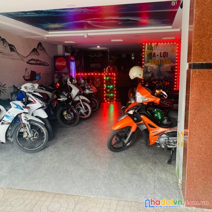 Bán khách sạn view sông mặt tiền kdc vip trung sơn 5x20 giá 16,9 tỷ