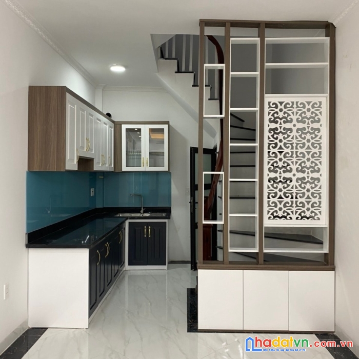 Nhà đẹp, ngõ nông, gần ô tô. đa sỹ hà đông. 30mx5t. mt3.8m. giá 3.4 tỷ.