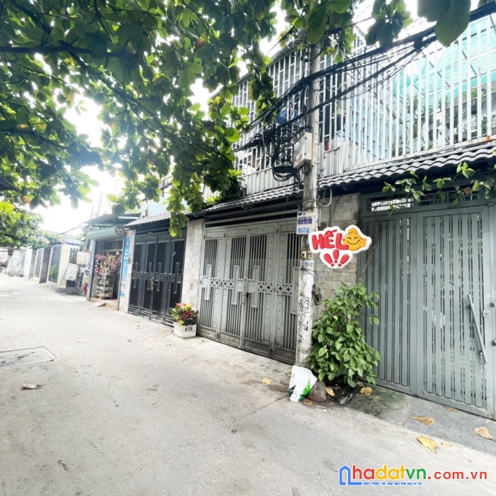 Q12.490. mặt tiền đường nhánh nguyễn văn quá q12, kinh doanh sầm uất, nhỉnh 5 tỷ.