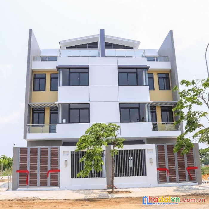 Bán nhanh căn góc nhà phố fenice ven sông mặt tiền đường ưu đãi 10%