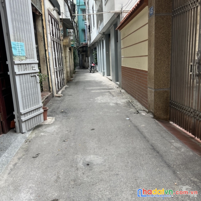 Bán gấp mảnh đất quận cầu giấy.ngõ 255/50 cầu giấy.dt180m2. giá 14,3 tỷ có tl