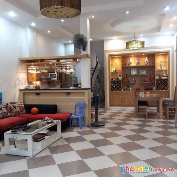 Bán nhà hào nam 37m2x5t ô tô đỗ cửa 3,5 tỷ