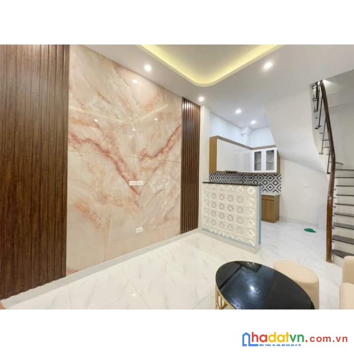 Bán nhà - cầu giấy -phạm văn đồng - dt 54 m2 x 6 t-giá chỉ 4.2t