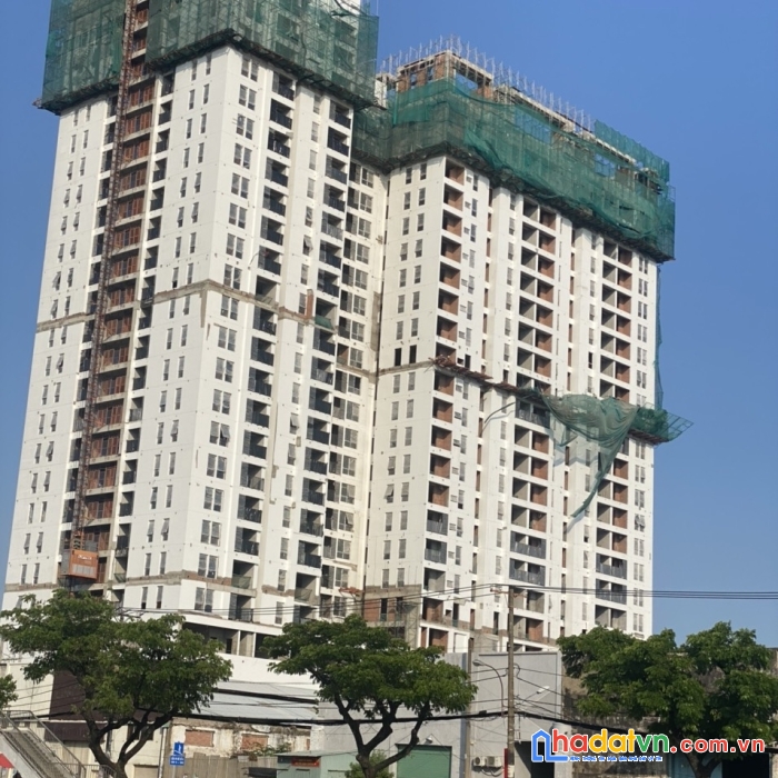 Căn hộ ngay mặt tiền bến bình đông liền kề ngay quận 5