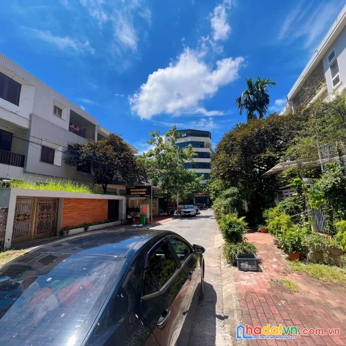 Bán biệt thự vip, 165mx3t có tầng hầm, kđt văn khê, hà đông – 17.6 tỷ – 0902083139