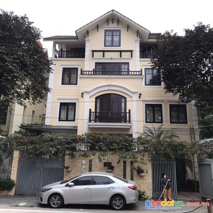 Biệt thự bt8 việt hưng, view công viên, kinh doanh đỉnh, giá giật mình.