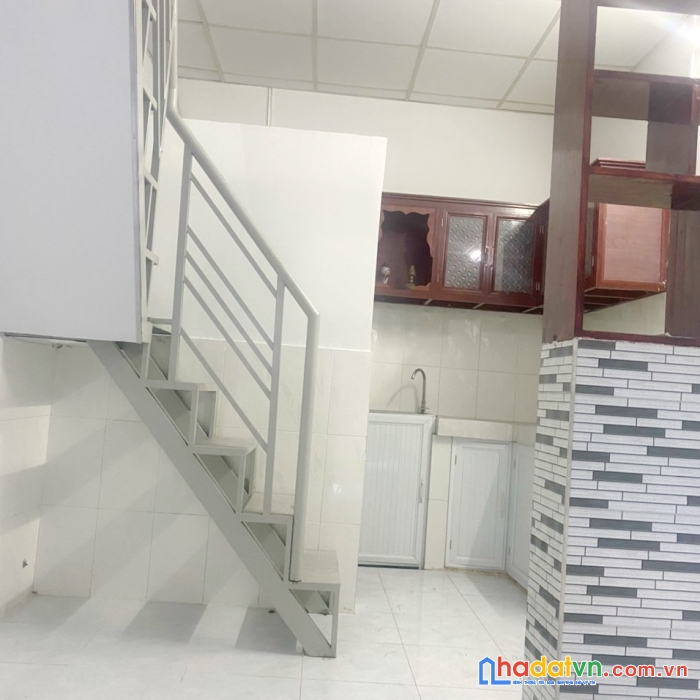 Nhà bán hẻm 326 bùi minh trực p6q8. trệt,lầu. giá 2,38 tỷ bớt lộc