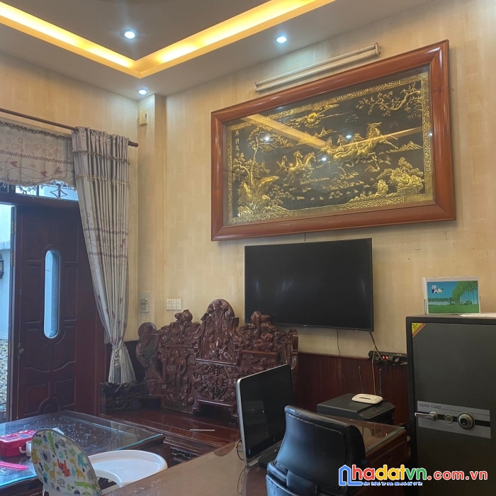 Bán biệt thự ngay sát bình long tân phú , 8 x 23m 3 tầng 21 tỷ