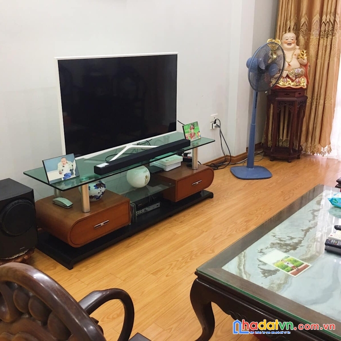 Án nhà phố giáp bát, nhà đẹp 40m2*5 tầng, mt 3.5m, 4 ngủ, gần ô tô, về ở luôn, thông thương thuận