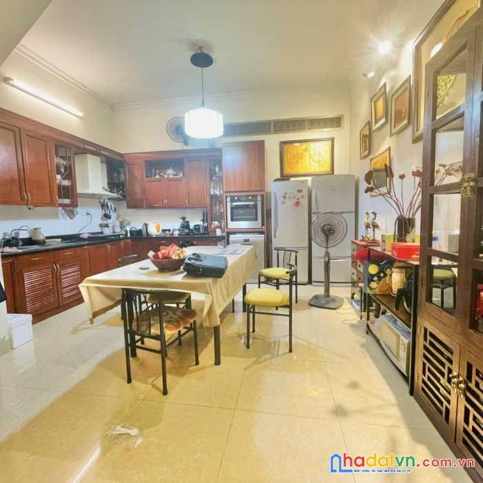 Kinh doanh bất chấp, phố khương trung 50m2, mt 4.4m, ô tô qua, 6.7 tỷ.