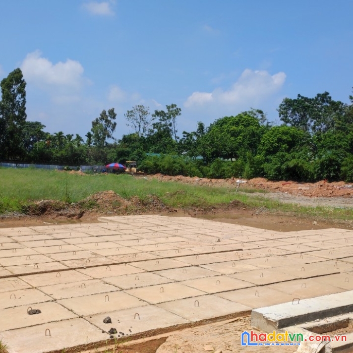Chỉ 2.5 tỷ sở hữu ngay lô góc view hồ trung tâm thành phố vĩnh yên. lh 0839238555