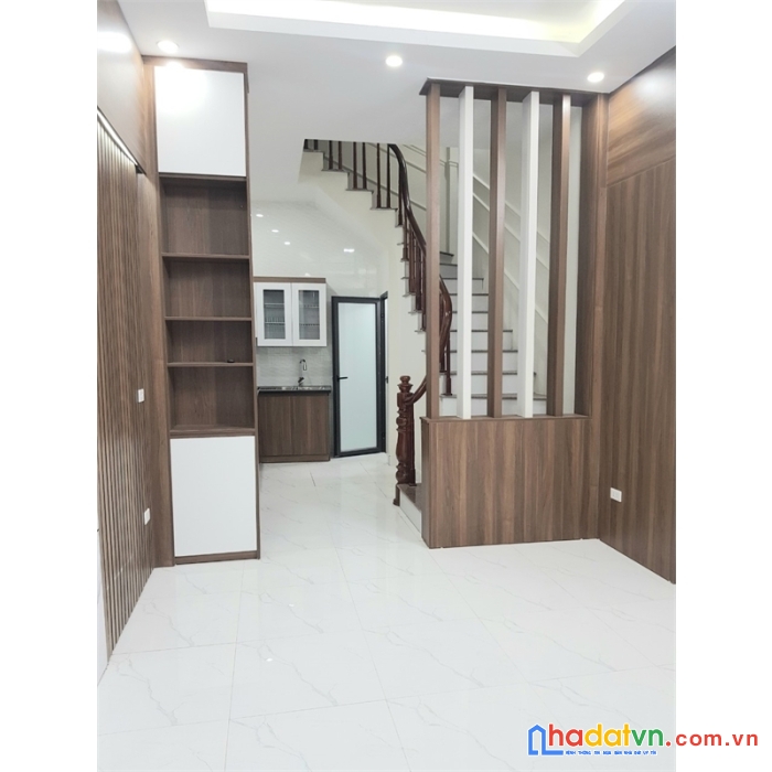 Bán nhà mới đẹp ngõ thông, cách mp xuân la chỉ 20m, 35m, 5 tầng, 5.2 tỷ