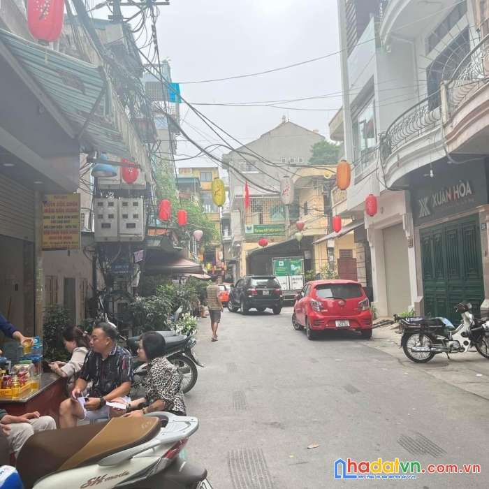 Minh khai ô tô kinh doanh thang máy nhật 36mx5t nhỉnh 8.6 tỷ