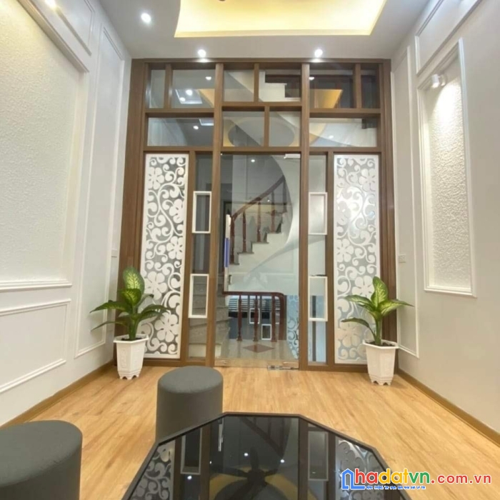 Bán gấp nhà 40m định công, hoàng mai, 5t, nhỉnh 3 tỷ, phân lô, 0962753326