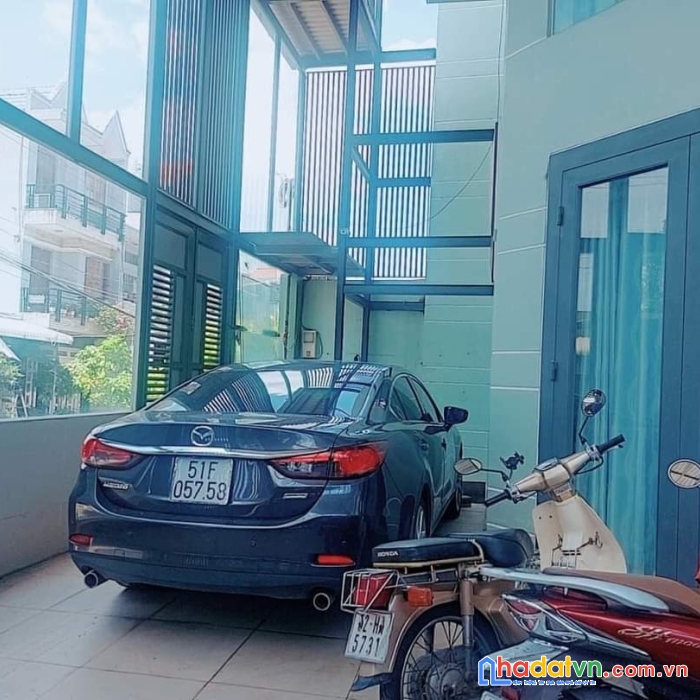 Bán nhà mặt tiền lạc long quân, quận 11, 3 tầng, ngang 9 x 17, nhỉnh 20 tỷ