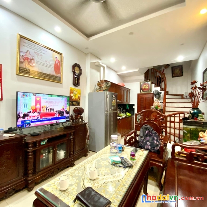 Bán nhà ái mộ_ô tô đỗ cửa_30m2_4,6 tỷ