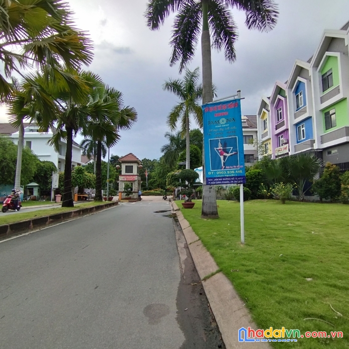 Bán nhà h.hai xe hơi tránh n 4.5m trệt lửng 2 lầu st 4pn - shr hiệp bình phước