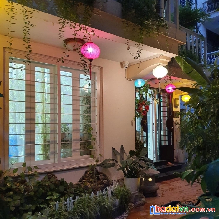 Bán gấp biệt thự sân vườn võng thị tây hồ, 106m2, giá 9.6 tỷ