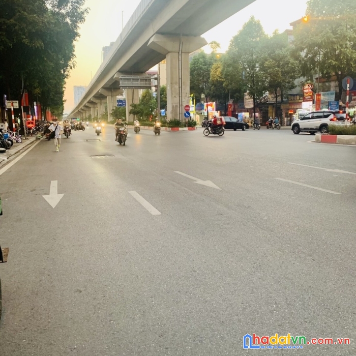 Bán nhà mặt phố quang trung 70m2 4t chỉ hơn 18tỷ kinh doanh sầm uất