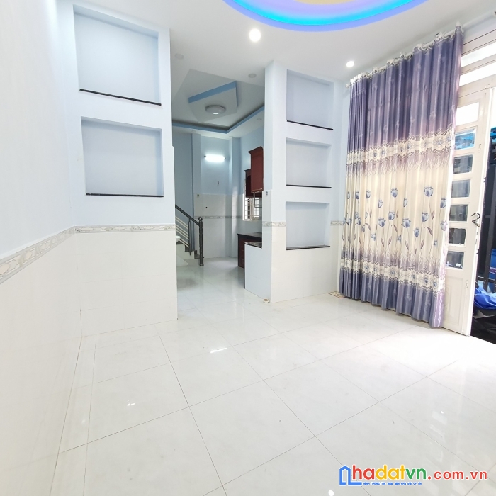 Chủ gấp bán hạ giá còn 3tỷ3 nhà chế lan viên, tân phú, hxh mới đẹp.