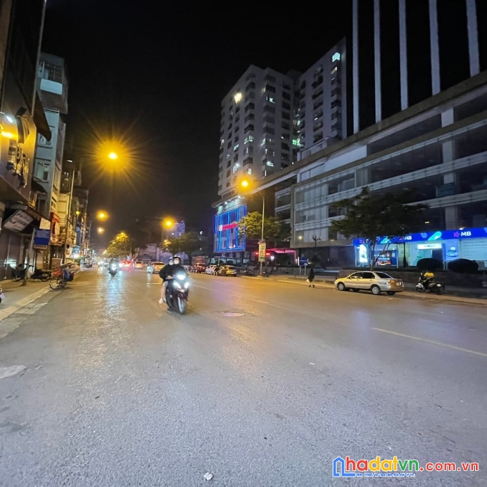 Bạch mai siêu hiếm, mặt phố, vỉa hè, kinh doanh đỉnh, 66m giá 12,95 tỷ