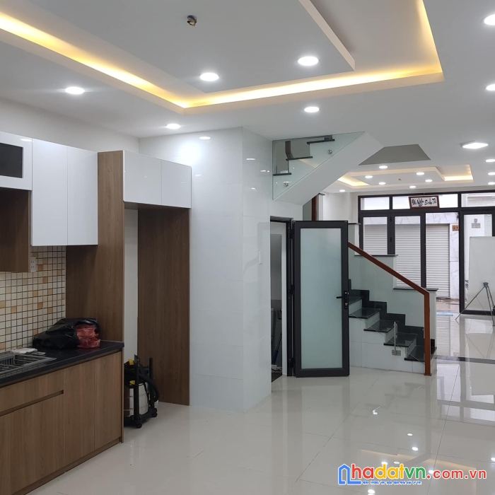 Nhà 5 tầng btct hẻm sạch đẹp nguyễn thượng hiền p6 bình thạnh
