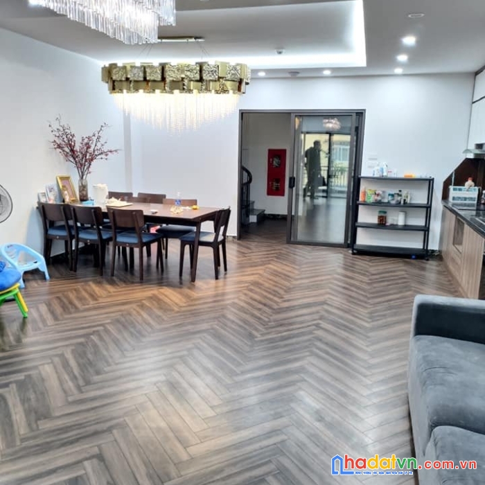 Hiếm! p/lô ga ra ô tô, phố nguyễn văn huyên. dt56m2x6t, mt 5m, giá 12 tỷ