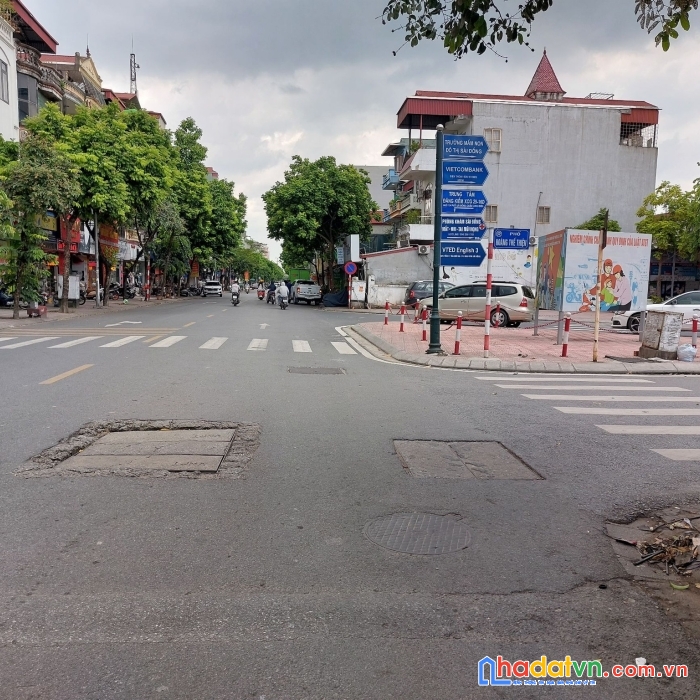 Bán nhà sài đồng ô tô tránh, dân xây, gần phố, tiện ích, 2 thoáng, 65m2, 3 tầng, 4 ngủ, 5tỷ. lh: