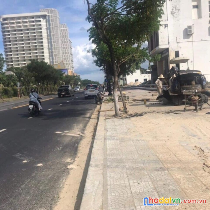 Bán gấp đất biển đường nguyễn khắc viện, ngũ hành sơn - 185m2 - 28 tỷ.