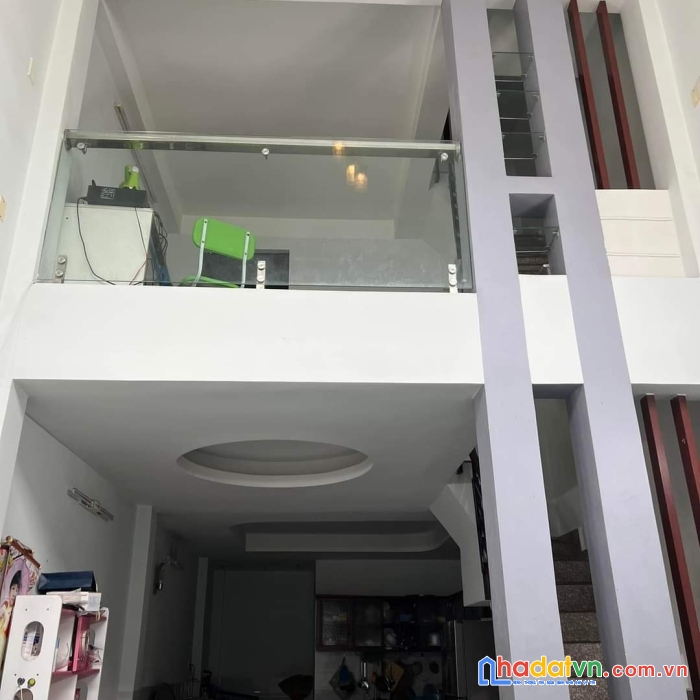 Bán nhà tân phú, lê thúc hoạch, ôtô đỗ cửa , sát nguyễn sơn, thoại ngọc hầu, vị trí cực đep,