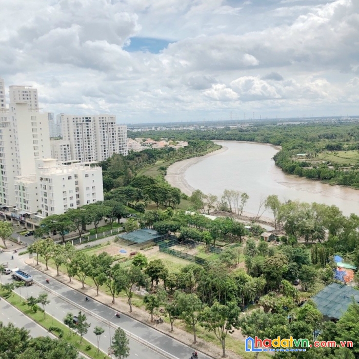 Cần tiền bán lỗ căn hộ midtown phú mỹ hưng q7, lầu cao view đẹp, nội thất bắt mắt, giá 5ty560