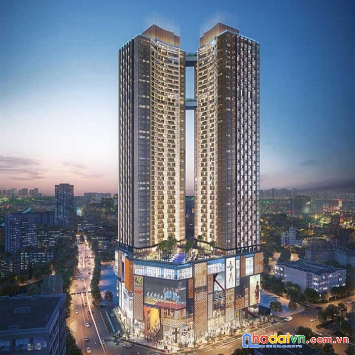110m2- mt quận 1- ngang 4.5m- nở hậu 6.7m. chưa tới 300tr/m2