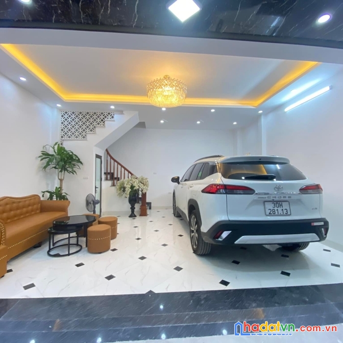 Cực phẩm phố hoàng văn thái_thanh xuân phân lô oto đõ cưa