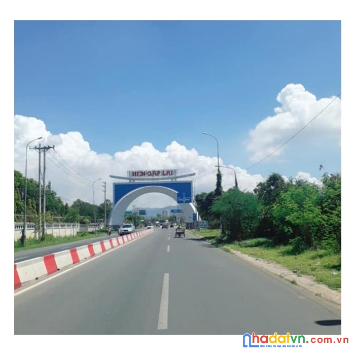 Xuất cảnh bán 2500 m2 mt đường 28m ngay cổng chào long hải 1200 odt 9,5tr/m2