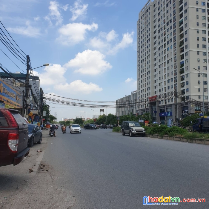 Cần bán gấp mảnh đất tam trinh- tặng nhà cấp 4- ngõ ô tô -khu phân lô- gần đường lớn- 68m- lh
