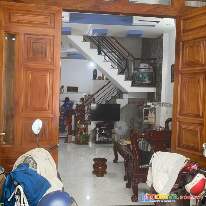 Nhà trung tâm q12 - nhỉnh 4 tỷ - nhà đẹp ở ngay.