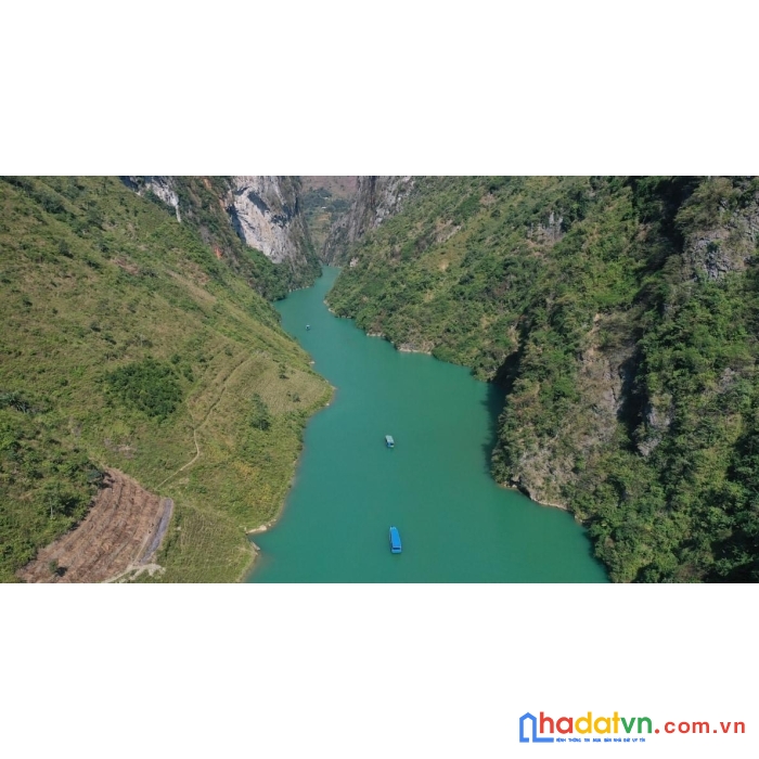 Mảnh đất thuộc thôn tùng nùn, xã lùng tám, quản bạ, hà giang