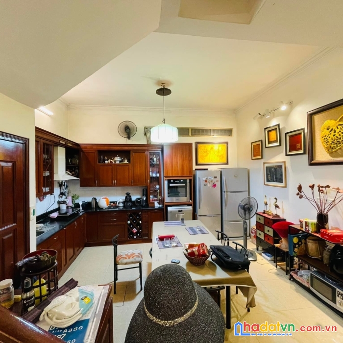 Bán nhà gần trung tâm - cầu giấy- 53m2 - 5 tầng - ngõ thông  6 tỷ 300 triệu