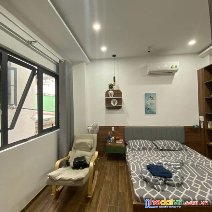 Nhà lý tự trọng 2 mặt tiền kiệt ô tô 6m, 3 tầng