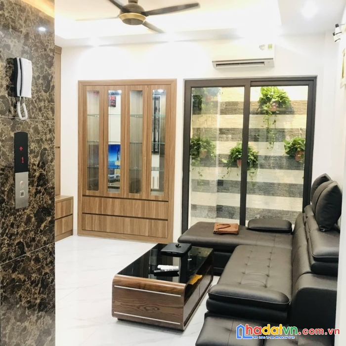 Bán nhà mỹ đình 45m2 -  6 tầng -  lô góc - thang máy - gần ô tô - full nội thất - gía nhỉnh 6 tỷ.