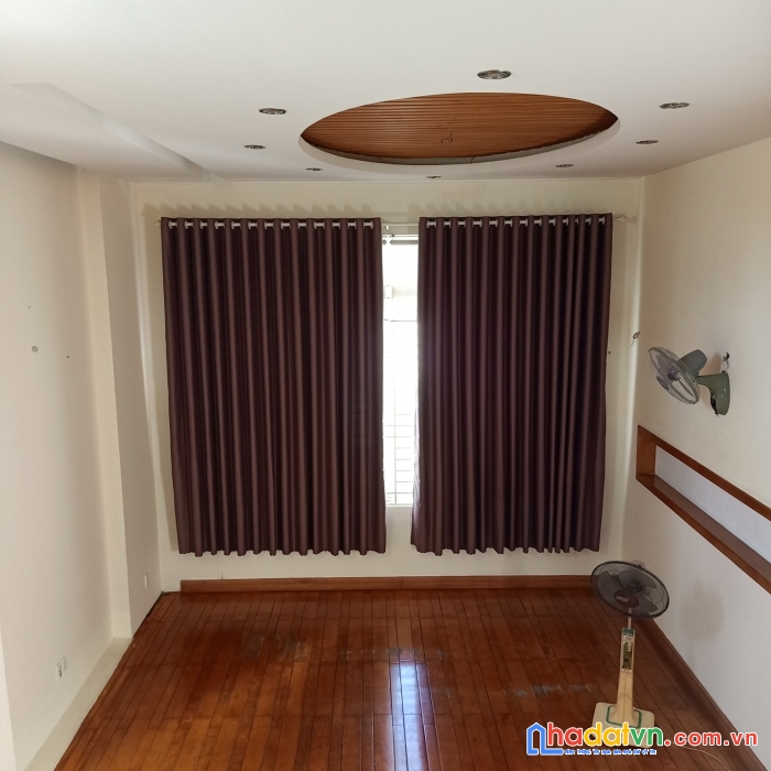 Bán nhà hxh bùi văn ba quận 7 ngang 5- 70m2