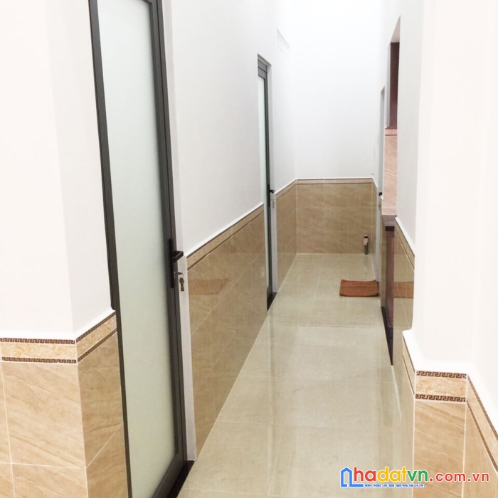 Q12.594. chỉ nhỉnh 3 tỷ có ngay nhà diện tích khủng 68m2, tiện ích đầy đủ, nhà đẹp ở ngay.